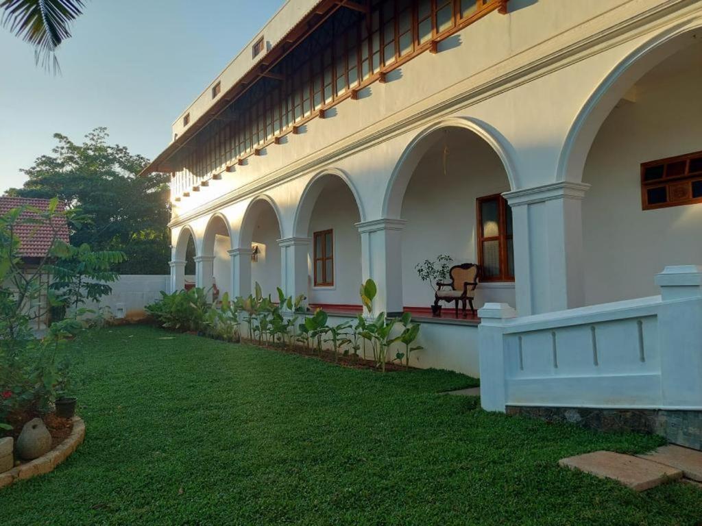 Marari Beach Bungalow Resort Alleppey Mararikulam Exterior photo