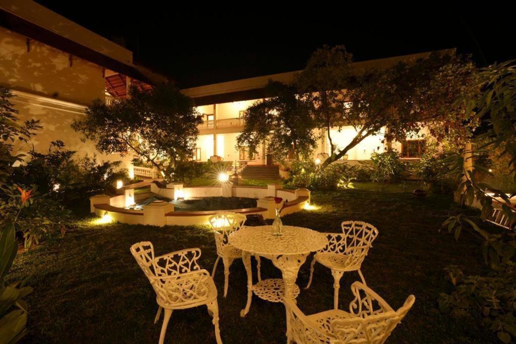 Marari Beach Bungalow Resort Alleppey Mararikulam Exterior photo