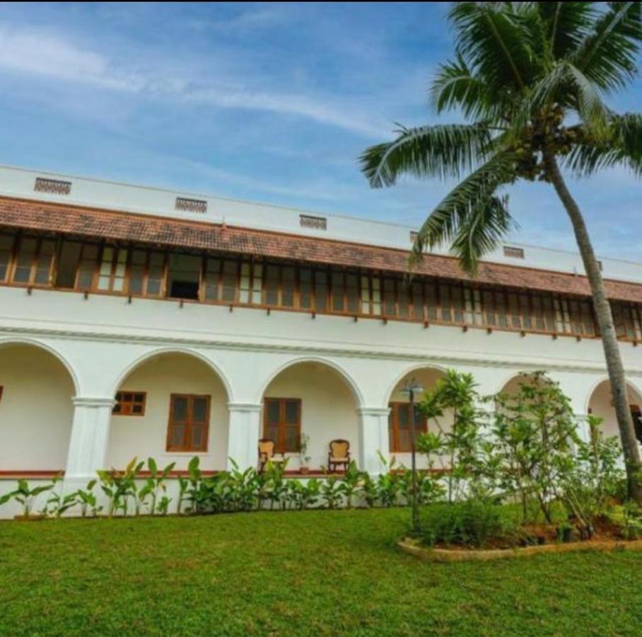 Marari Beach Bungalow Resort Alleppey Mararikulam Exterior photo
