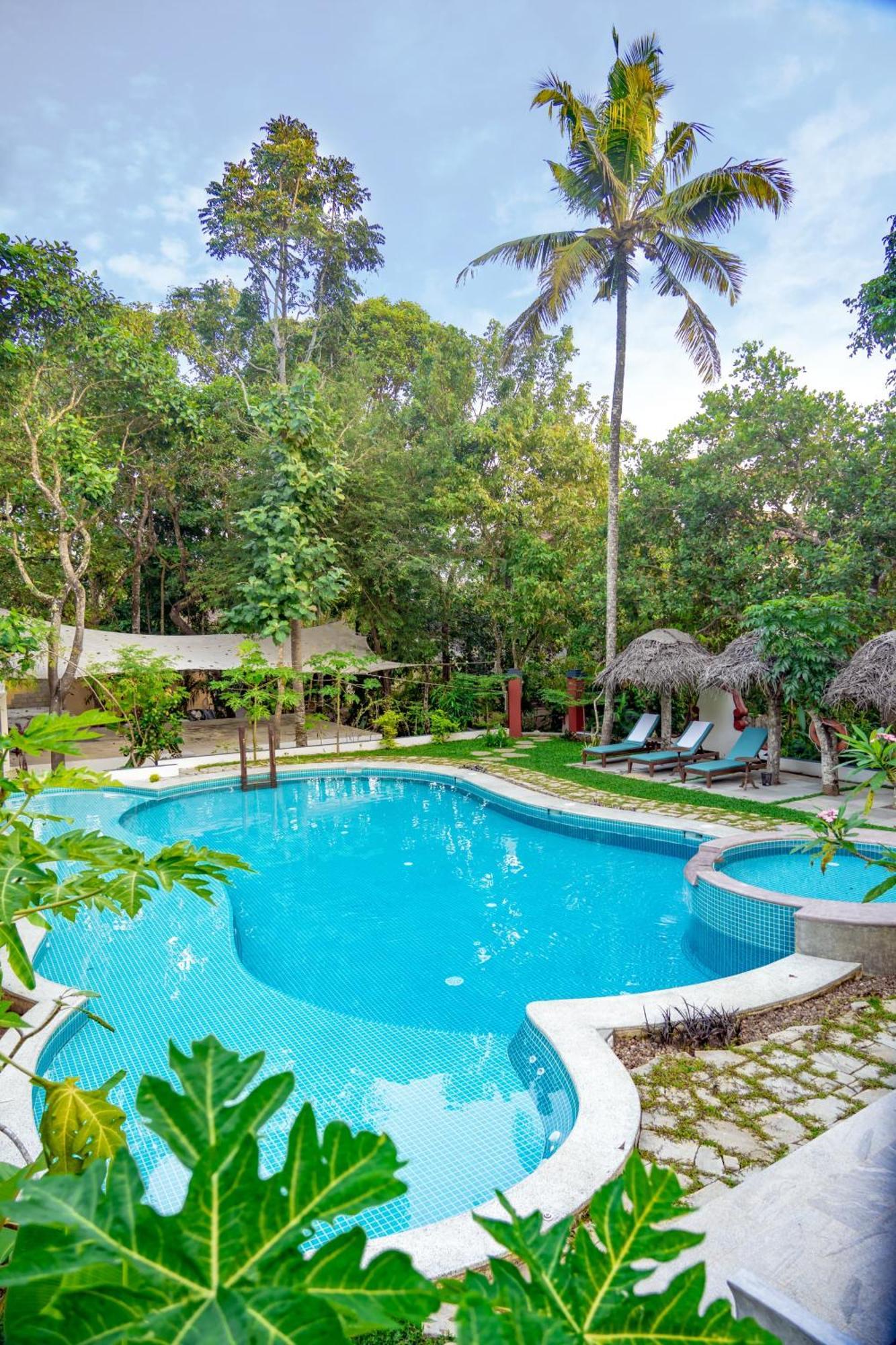 Marari Beach Bungalow Resort Alleppey Mararikulam Exterior photo