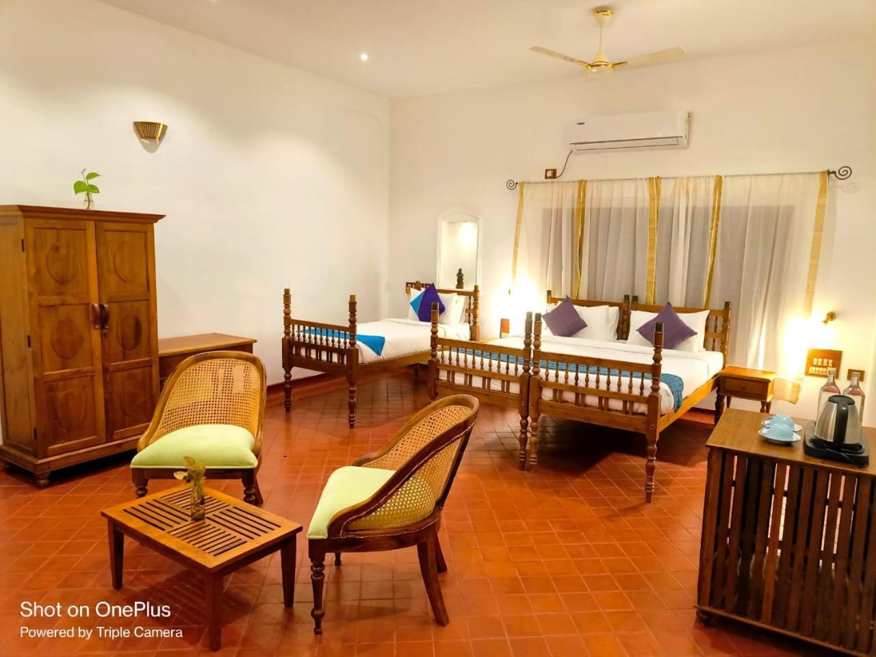 Marari Beach Bungalow Resort Alleppey Mararikulam Exterior photo